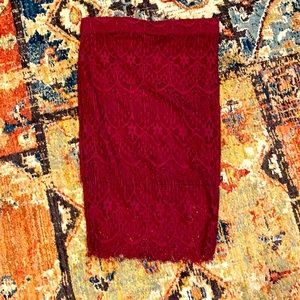 Pencil skirt peekaboo lace bottom, stretch fabric